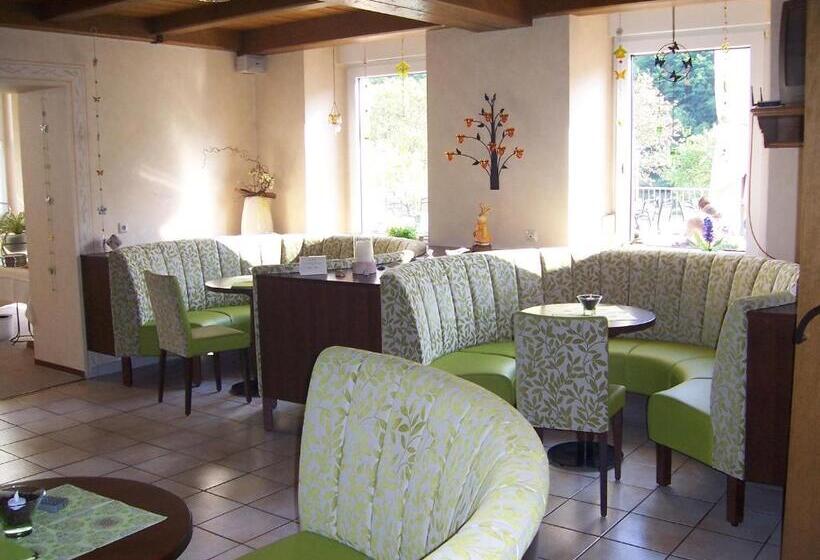 호텔 Moselterrasse