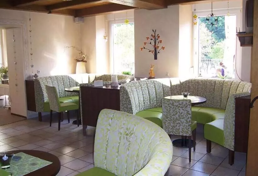 Hotelli Moselterrasse