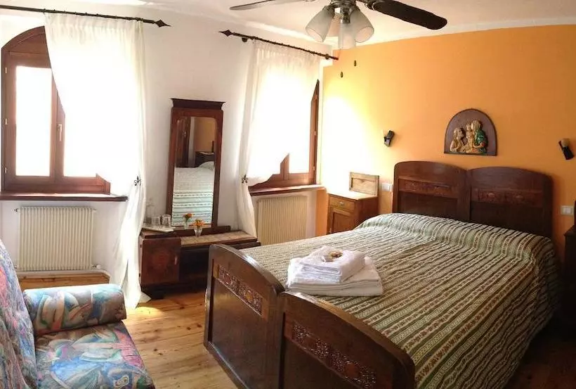Aurora B&b