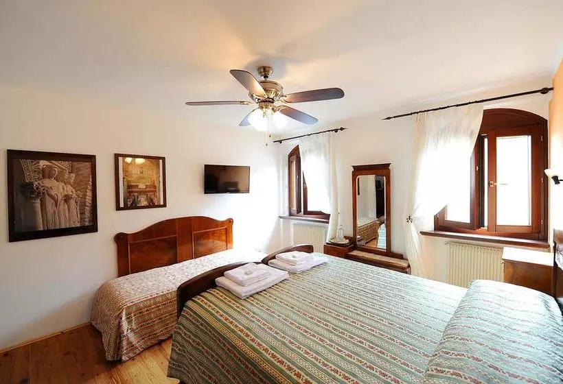 Aurora B&b