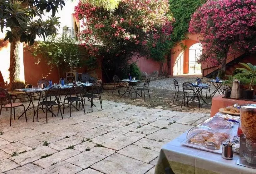 ベッドアンドブレックファースト Baglio Buccellato