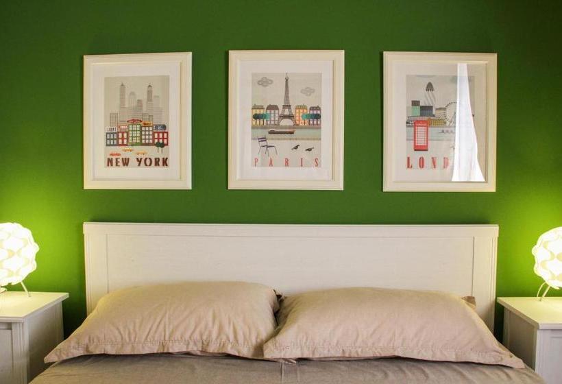 Bed and Breakfast Retrò Rooms