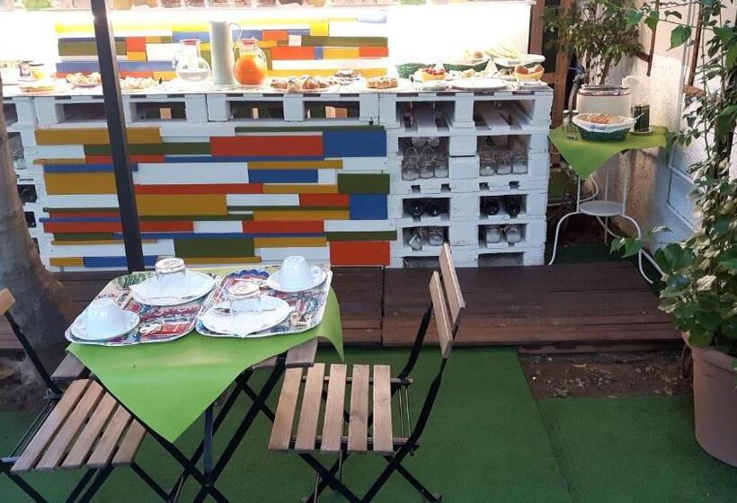 Bed and Breakfast Retrò Rooms