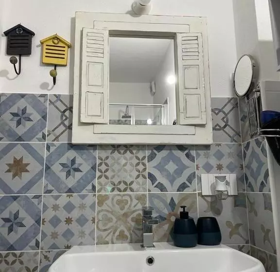 تختخواب و صبحانه Torremana