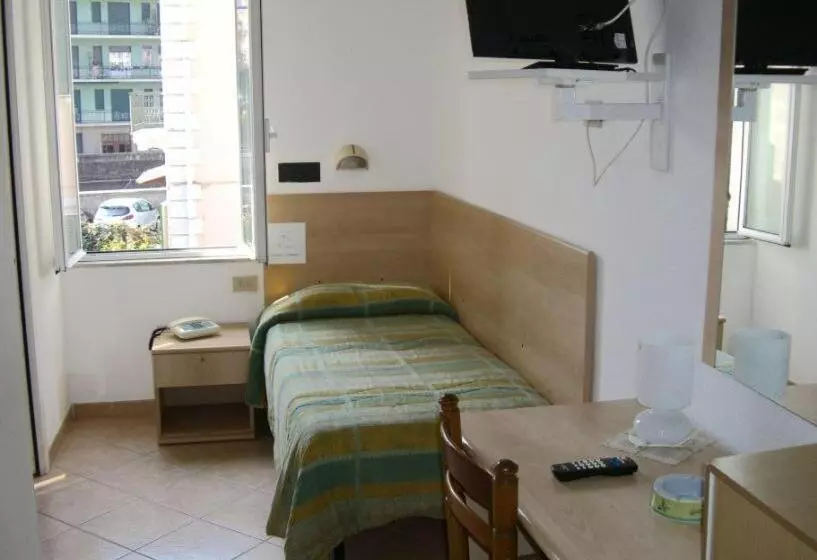 تختخواب و صبحانه Villa Marosa