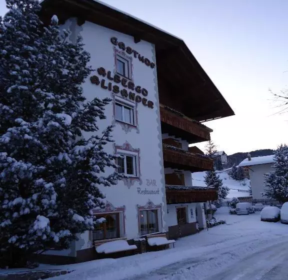 ホテル Albergo Alisander