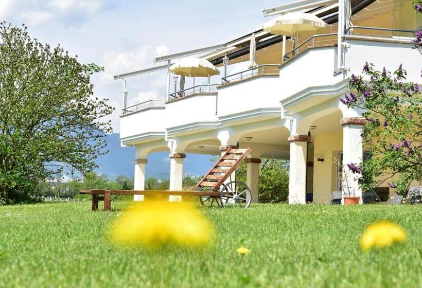 ホテル Greifenstein