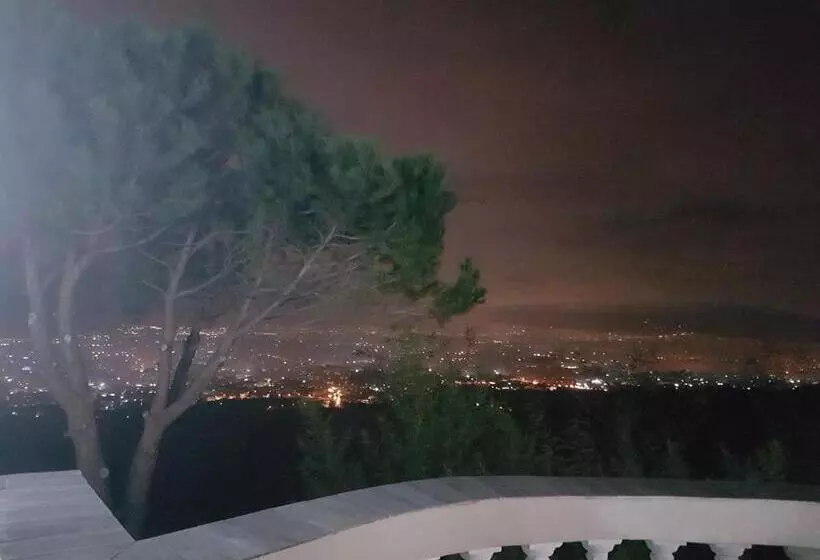 Hotelli La Baita Del Re Resort