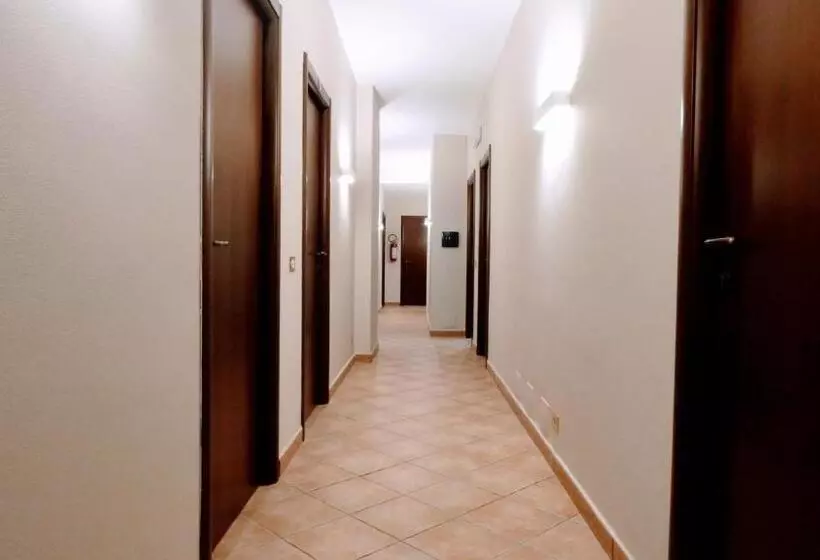 Hotelli Piscina La Suite