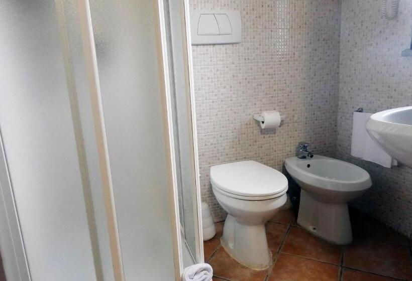 Отель Piscina La Suite