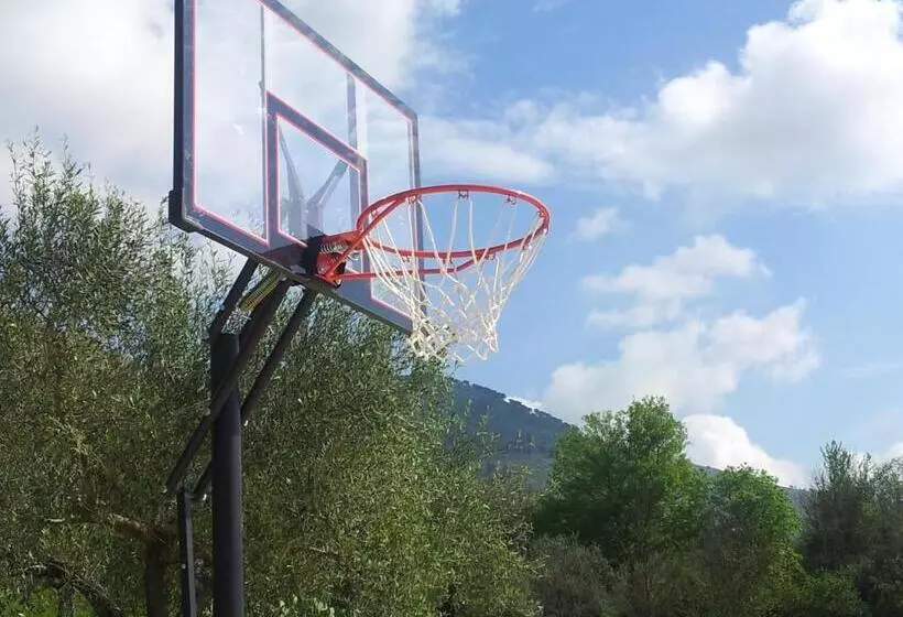 Hotelli Piscina La Suite