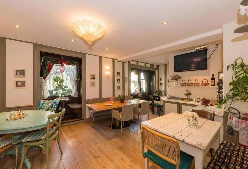 Hotelli Zenana Boutique