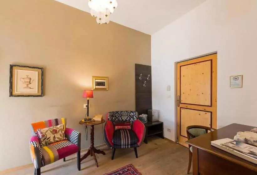 Hotelli Zenana Boutique