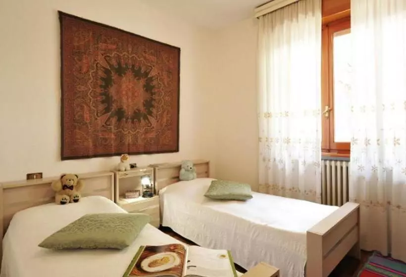 Isola Vista   Terrazzo