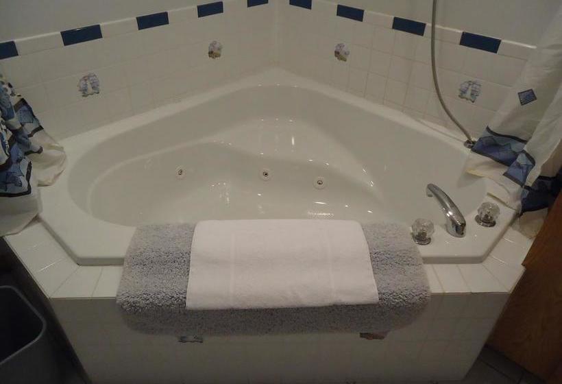 Ocean View Motel And Chalets