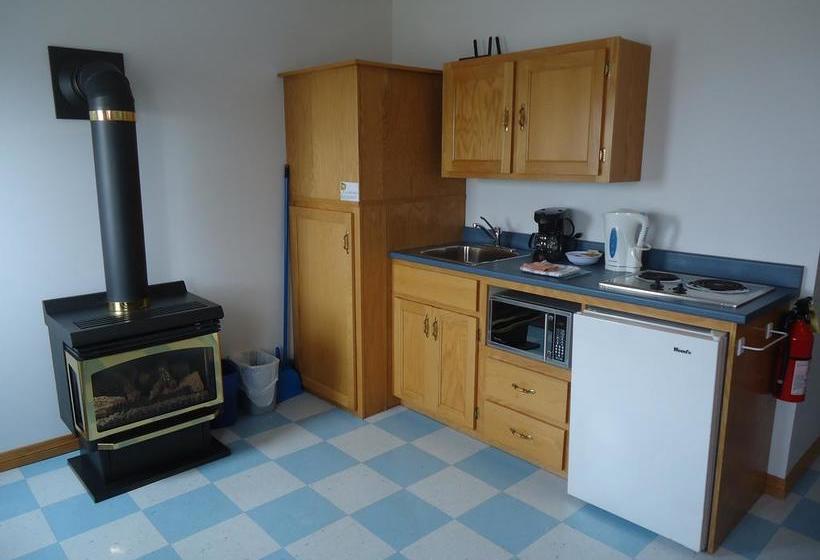 Ocean View Motel And Chalets