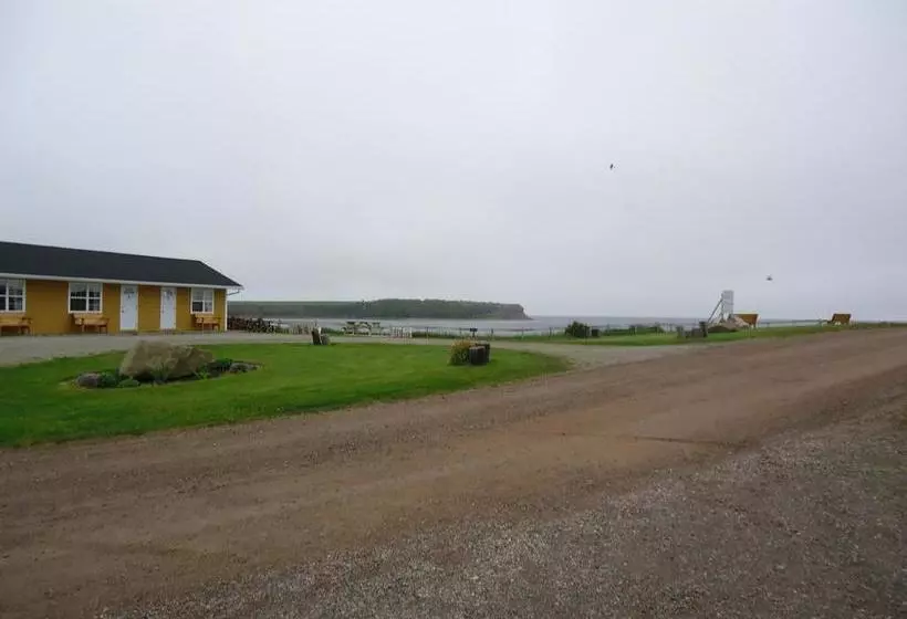 Ocean View Motel And Chalets