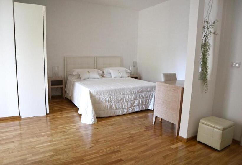 مبيت وإفطار Adagio Salentino