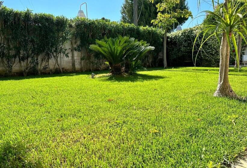 مبيت وإفطار Adagio Salentino