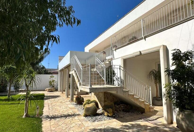 مبيت وإفطار Adagio Salentino