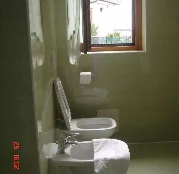 Aamiaismajoitus (B&B) Bar Trattoria Colombina Affittacamere