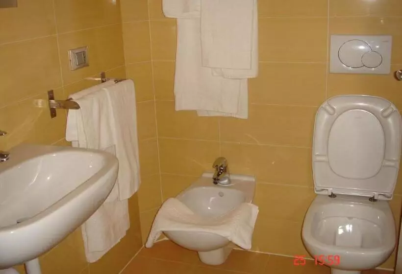 Aamiaismajoitus (B&B) Bar Trattoria Colombina Affittacamere