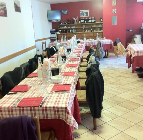 צימר Bar Trattoria Colombina Affittacamere