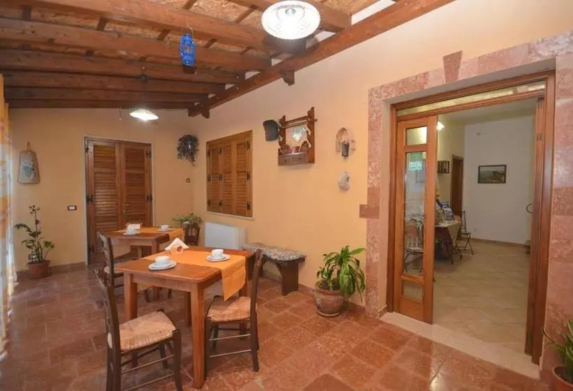 ベッドアンドブレックファースト Cascina Degli Ulivi