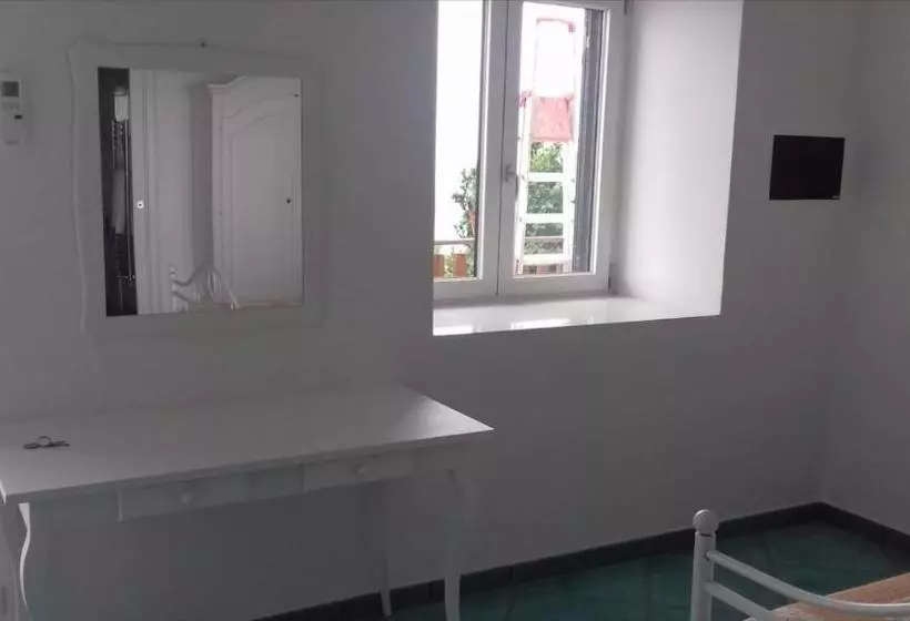 Aamiaismajoitus (B&B) Da Clotilde