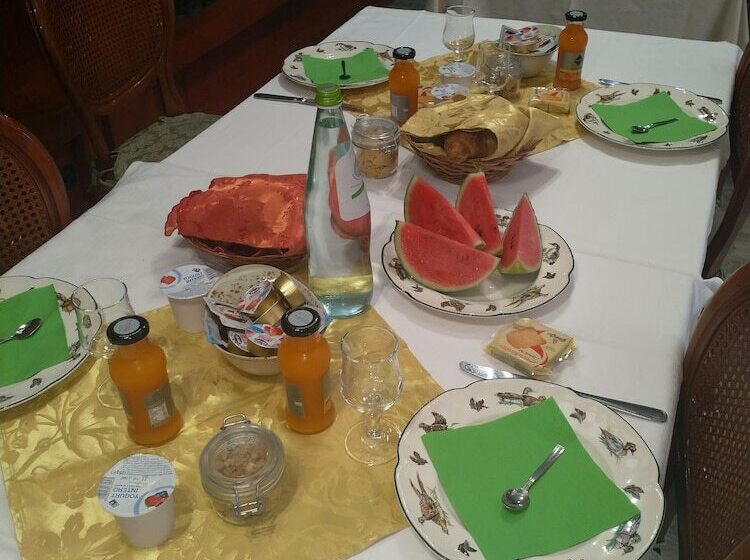 مبيت وإفطار Fermati Che è Tardi