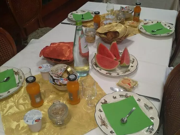 Aamiaismajoitus (B&B) Fermati Che è Tardi