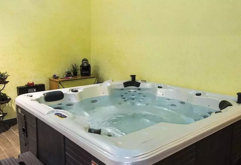 Aamiaismajoitus (B&B) Fermati Che è Tardi