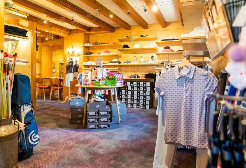 مبيت وإفطار Golf Du Rochat