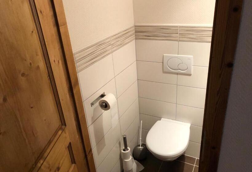 مبيت وإفطار Golf Du Rochat