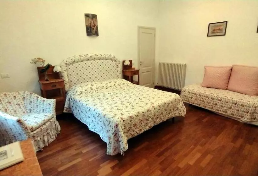 تختخواب و صبحانه Il Campanile Ii Locazione Turistica