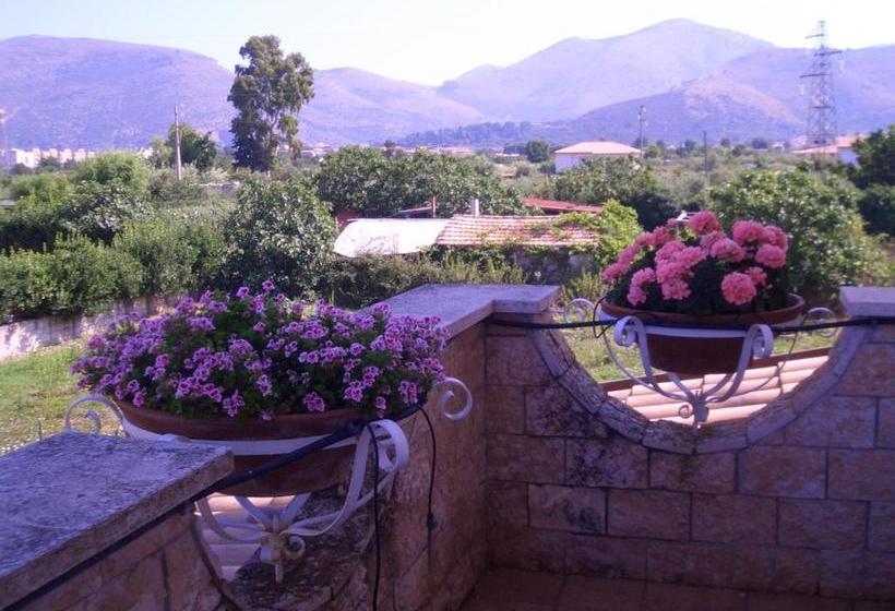 تختخواب و صبحانه Il Glicine Di Carmen