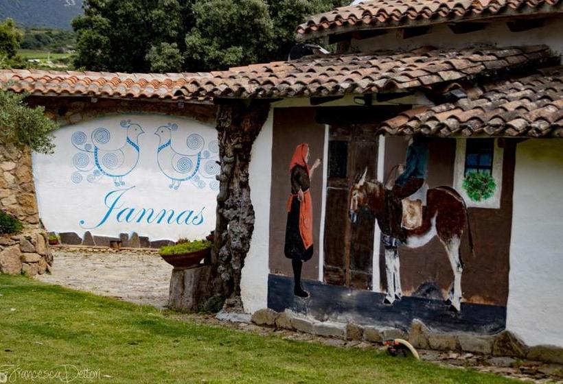 ベッドアンドブレックファースト Affittcamere Jannas