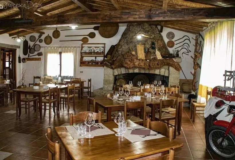 ベッドアンドブレックファースト Affittcamere Jannas