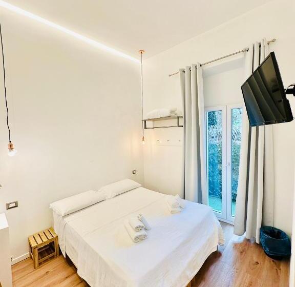 住宿加早餐  La Siesta