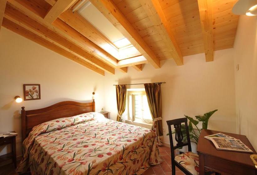 تختخواب و صبحانه Le Camere Di Virgilio