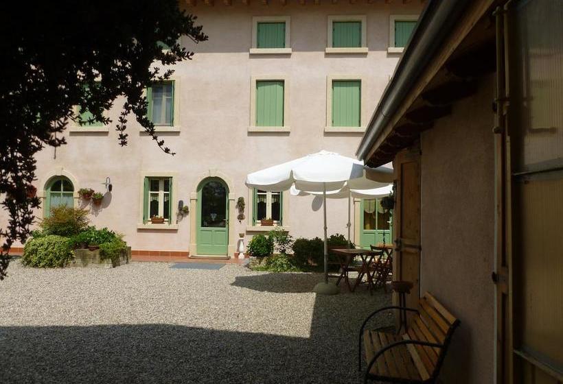 تختخواب و صبحانه Le Camere Di Virgilio