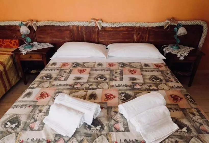 Aamiaismajoitus (B&B) Red Fenice