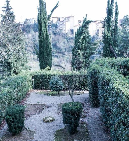 تختخواب و صبحانه Villa Zara