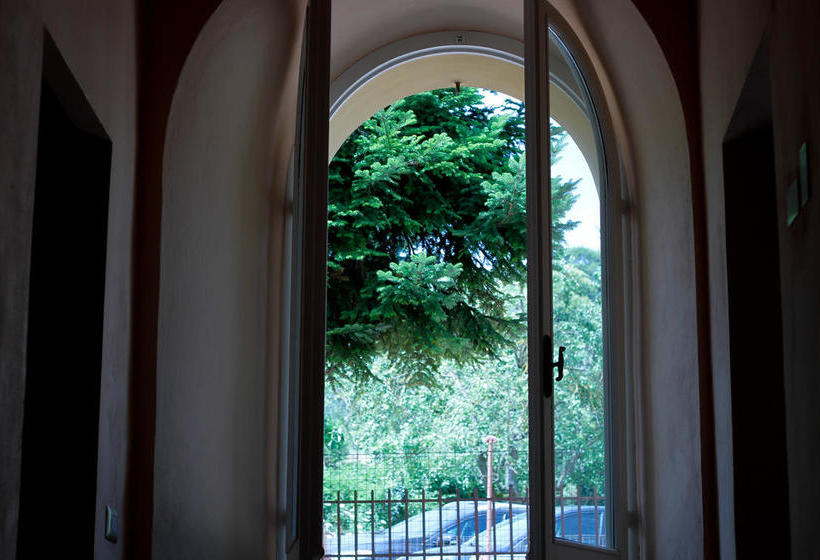 تختخواب و صبحانه Villa Zara