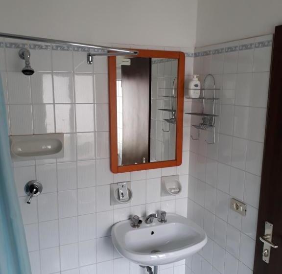 Отель Albergo Ristorante Borghese