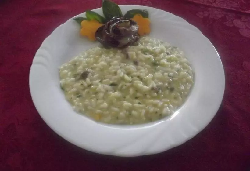 Hotelli Albergo Ristorante Borghese