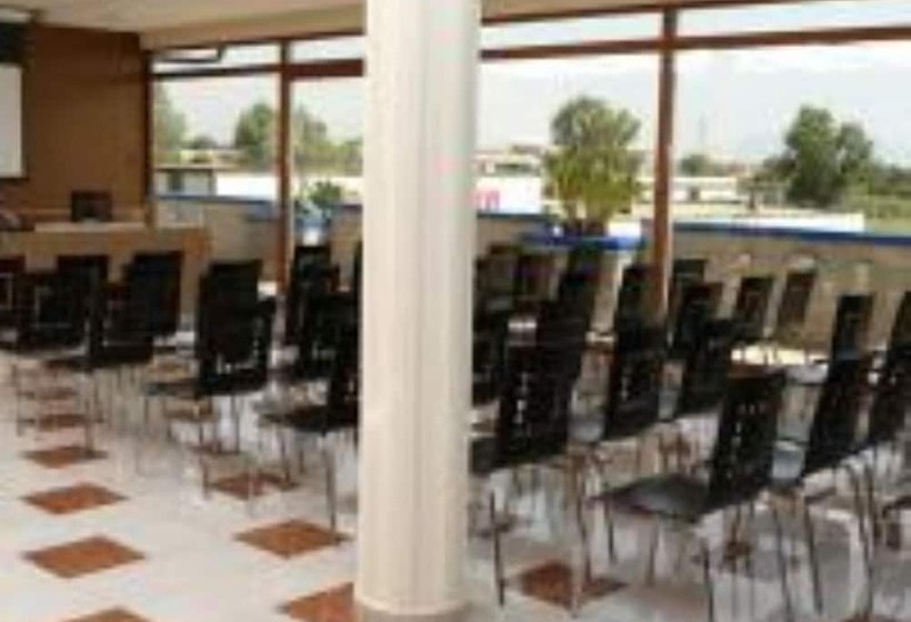 בית מלון כפרי Tea Palace