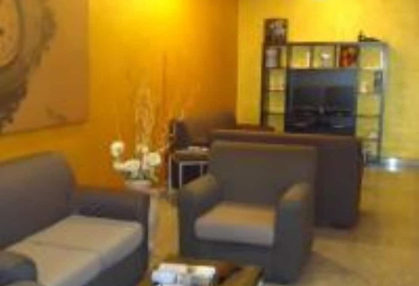 בית מלון כפרי Tea Palace