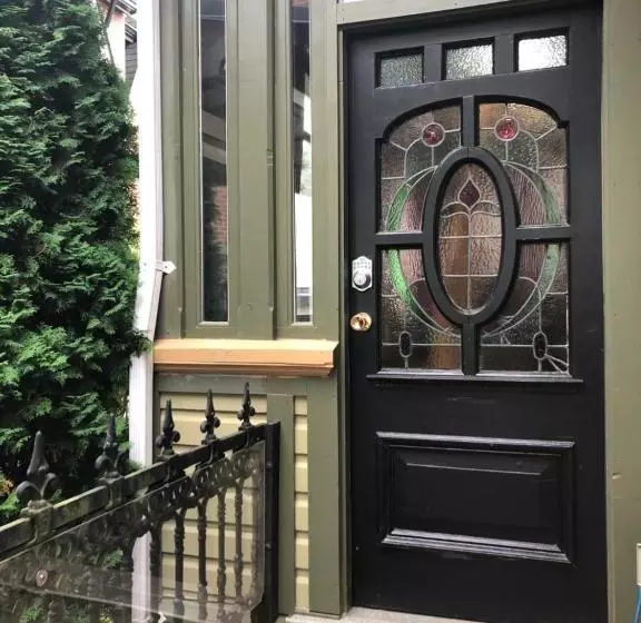 تختخواب و صبحانه Robert Porter House Inn