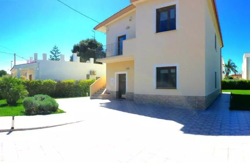 ベッドアンドブレックファースト Dimora Mariù